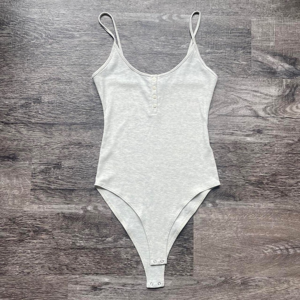 forever 21 grey button bodysuit